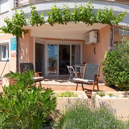 By The Sea - 16533 ميدولين